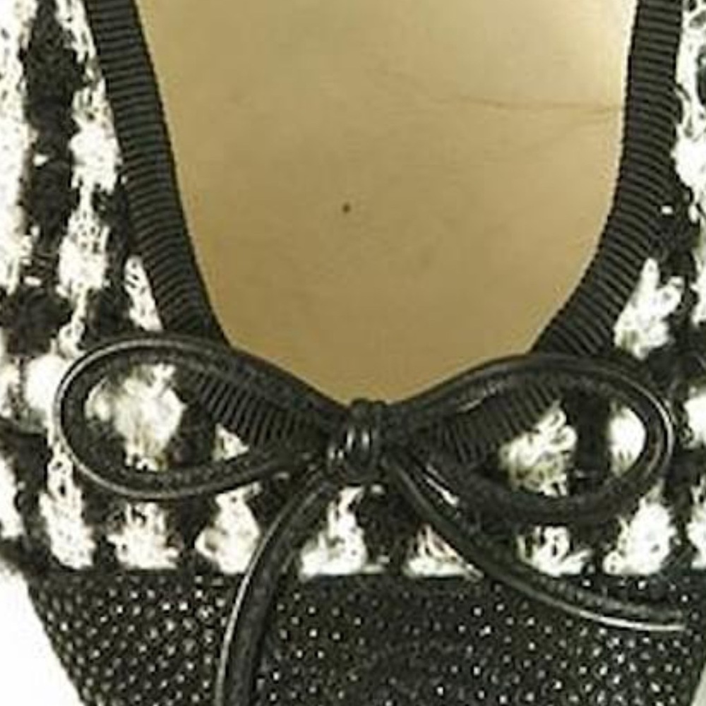 RARE CHANEL Black &White Houndstooth tweed  ballet flats stingray skin CC $1,500 - Picture 6 of 9
